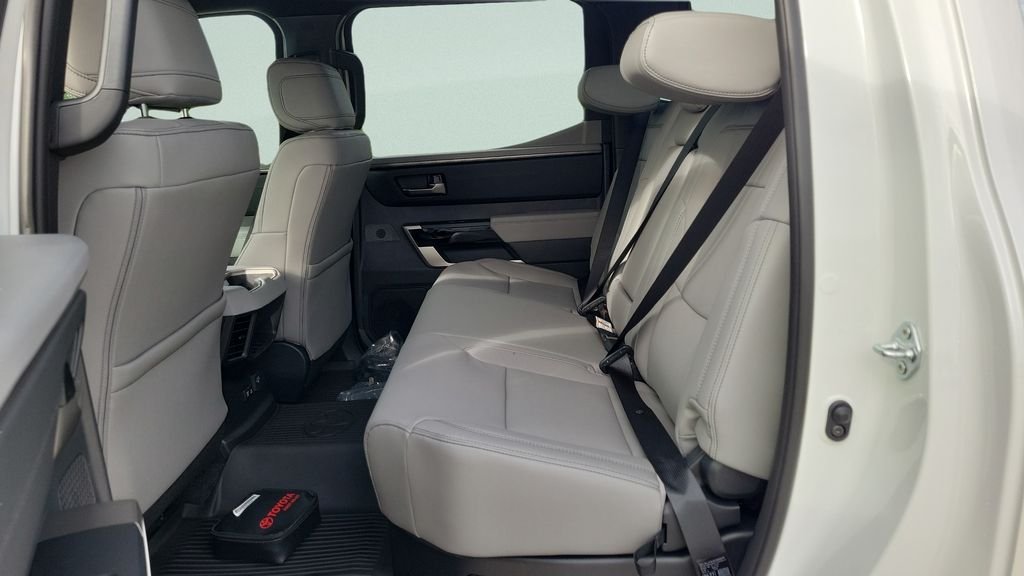 2026 Toyota Tundra Limited - Photo 10