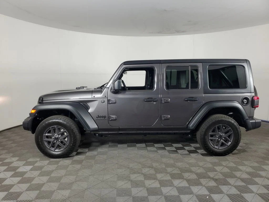 Used 2026 Gray Jeep Sport S image 7