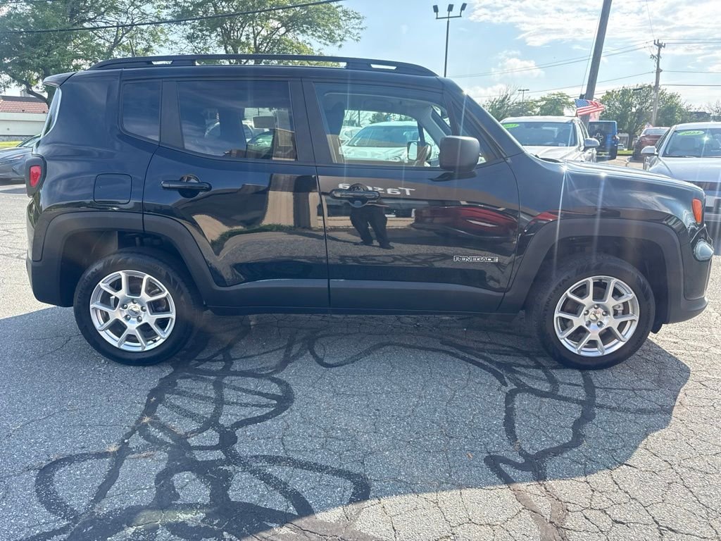 2022 Jeep Renegade Latitude - Photo 6