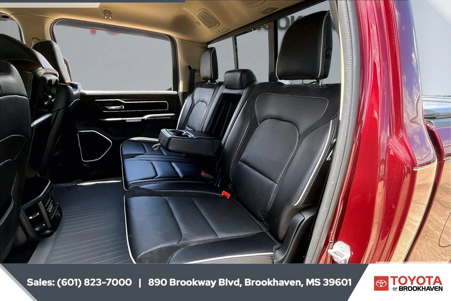 Used 2020 Delmonico Red Pearlcoat Ram Laramie image 19