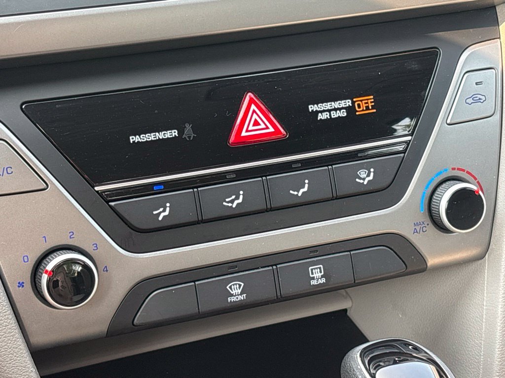 Used 2017 Blue Hyundai SE image 25