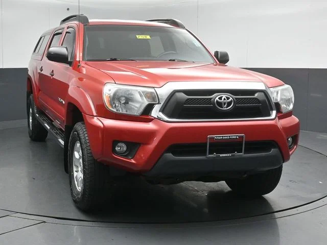 Used 2013 Red Toyota Base image 7
