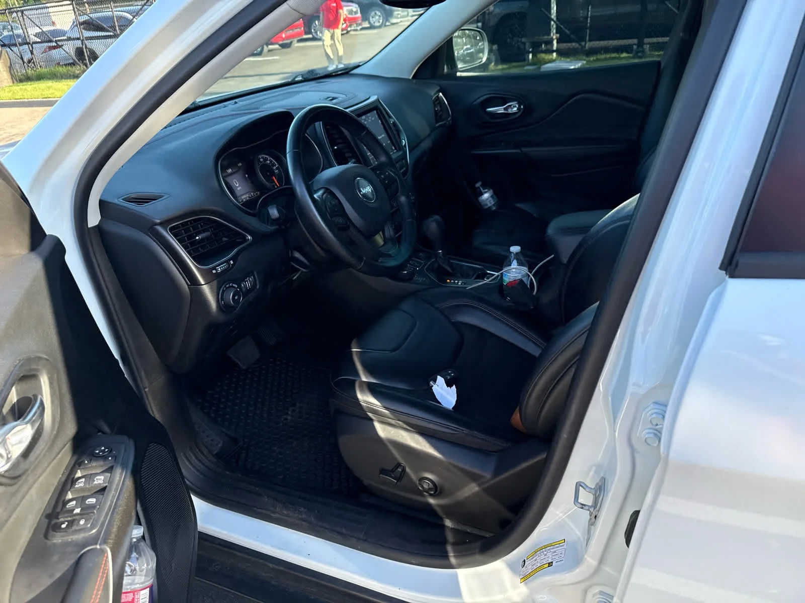 Used 2021 Bright White Clearcoat Jeep Trailhawk image 8