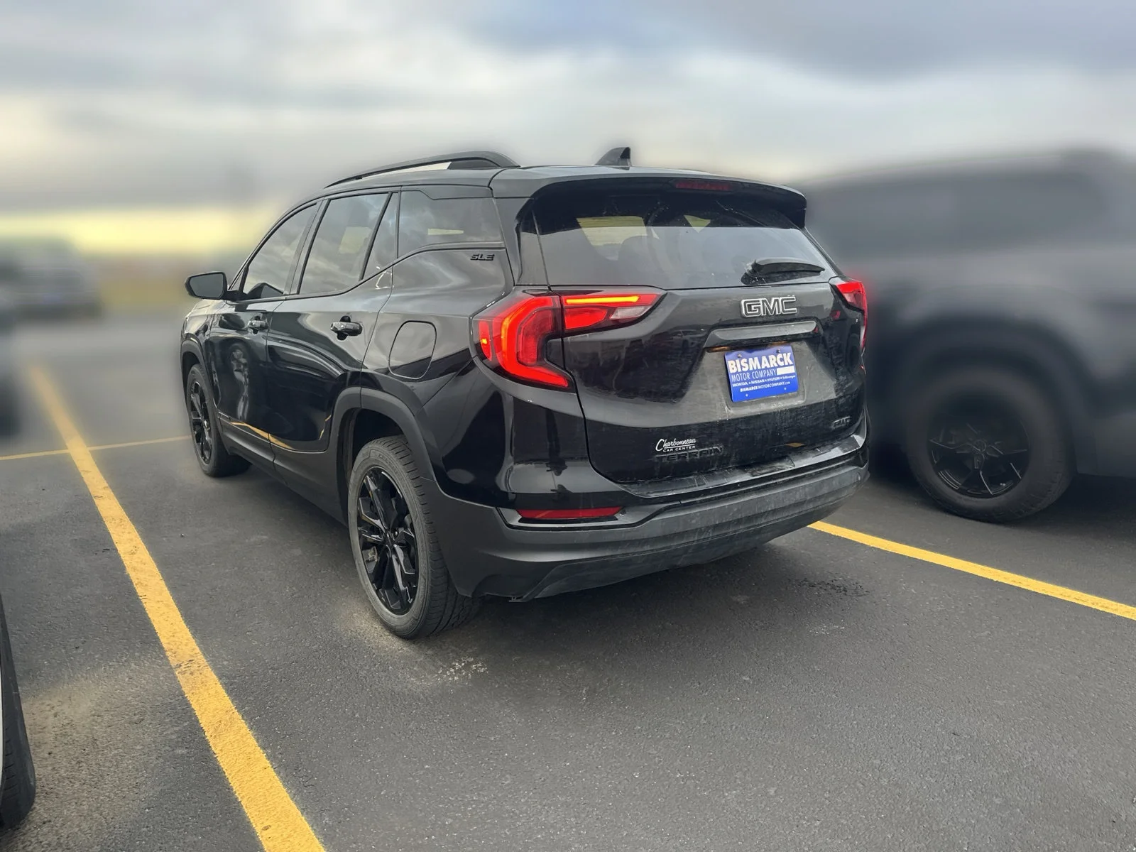 Used 2021 Black GMC SLE image 4