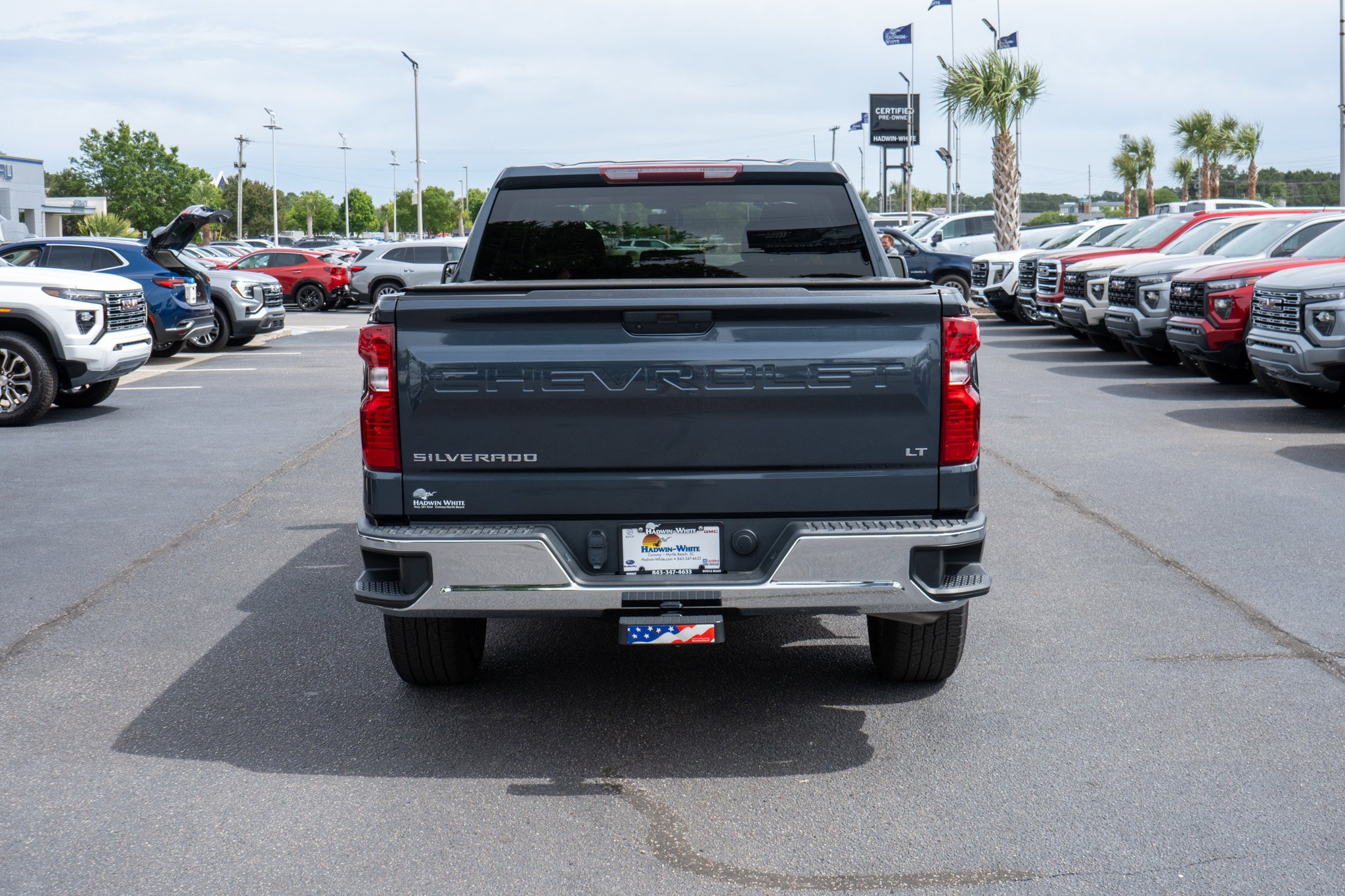 Used 2022 Shadow Gray Metallic Chevrolet LT image 4