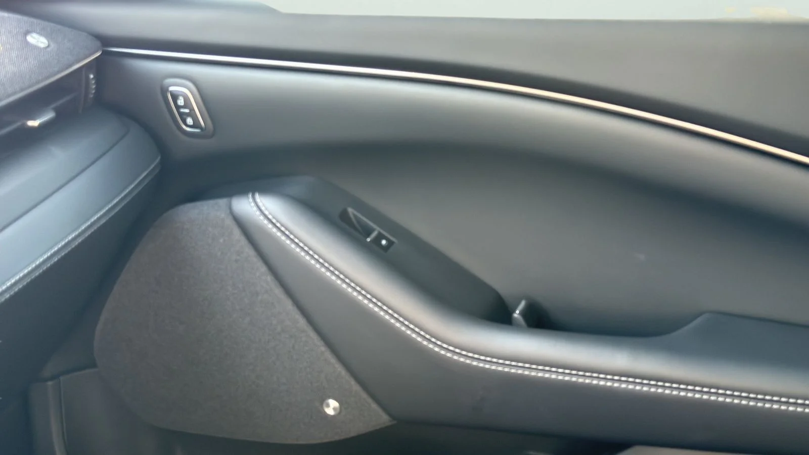 Used 2023 Gray Ford Premium image 23