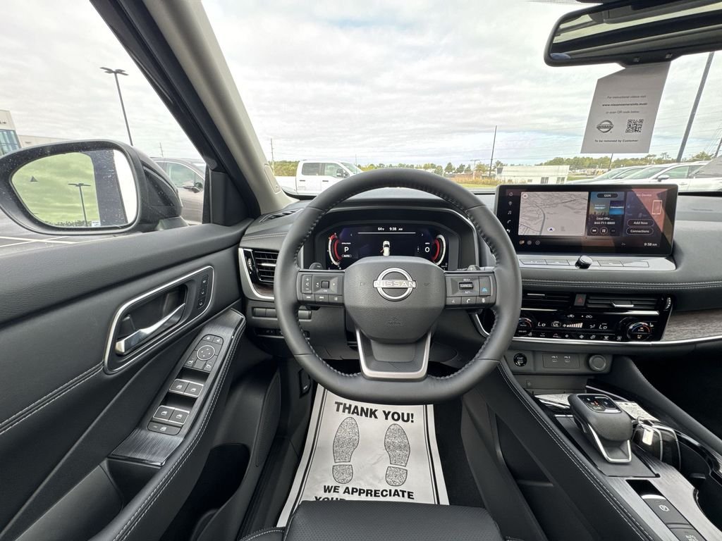 2026 Nissan Rogue Platinum - Photo 14