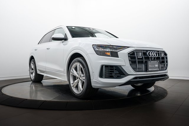 2023 Audi Q8 Premium Plus