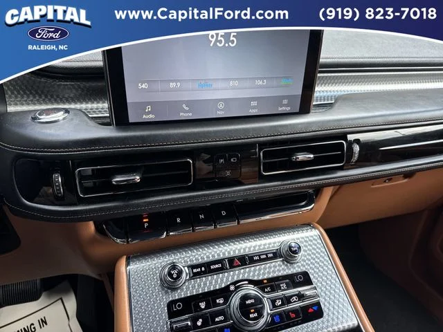 Used 2020 Blue Lincoln Black Label image 27