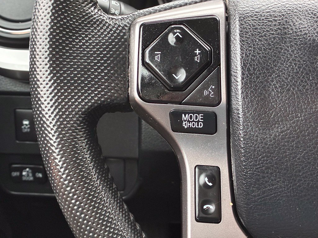 Used 2023 White Toyota SR5 image 21