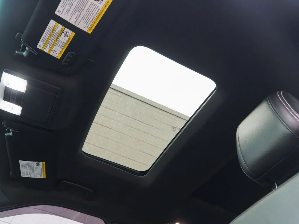 Used 2018 Shadow Black Ford Limited image 32