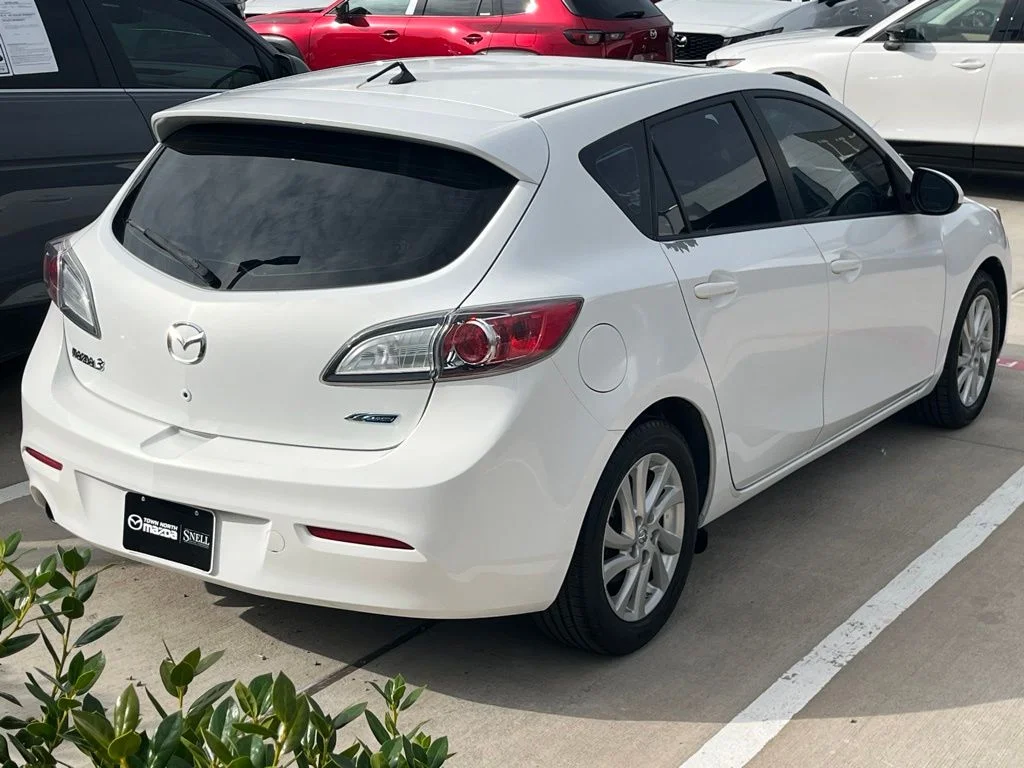 Used 2012 White Mazda i Grand Touring image 3