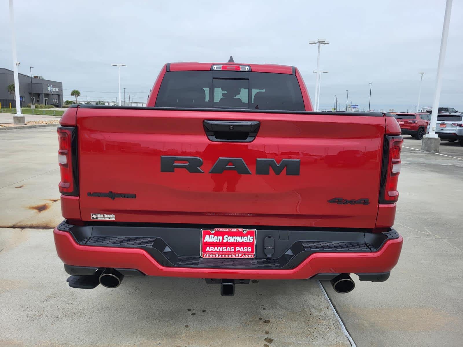 New 2026 Molten Red Pearl-Coat Exterior Paint RAM Lone Star image 4