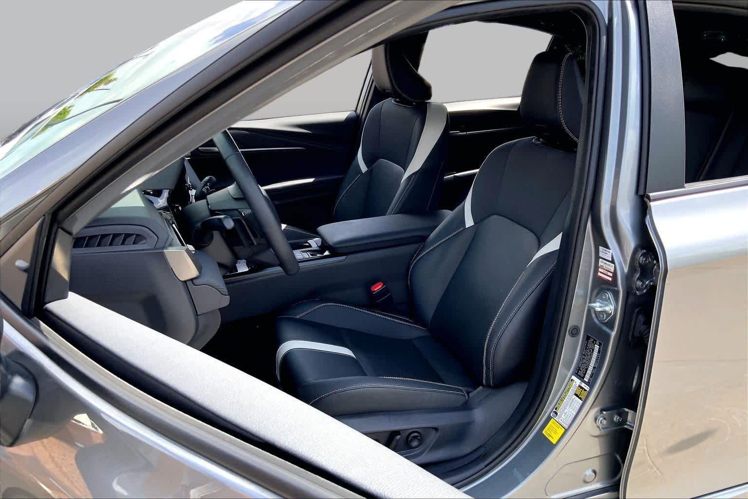 Used 2025 Heavy Metal Toyota SE image 7