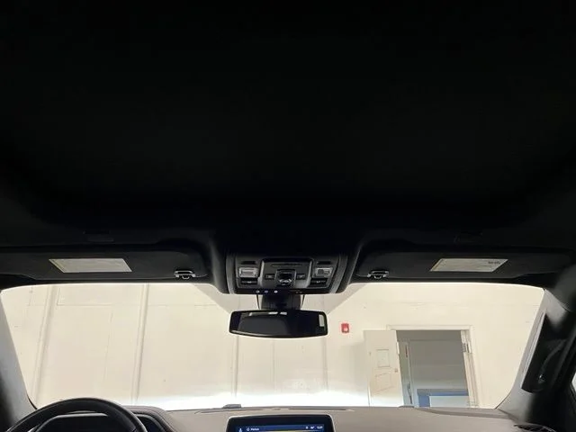Used 2022 Blue Chevrolet Z71 image 10