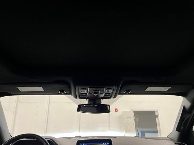 Used 2022 Blue Chevrolet Z71 image 10