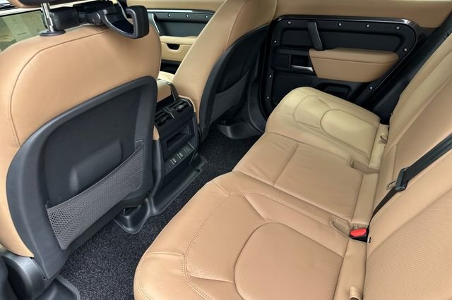 New 2026 Carpathian Grey Land Rover X-Dynamic SE image 11