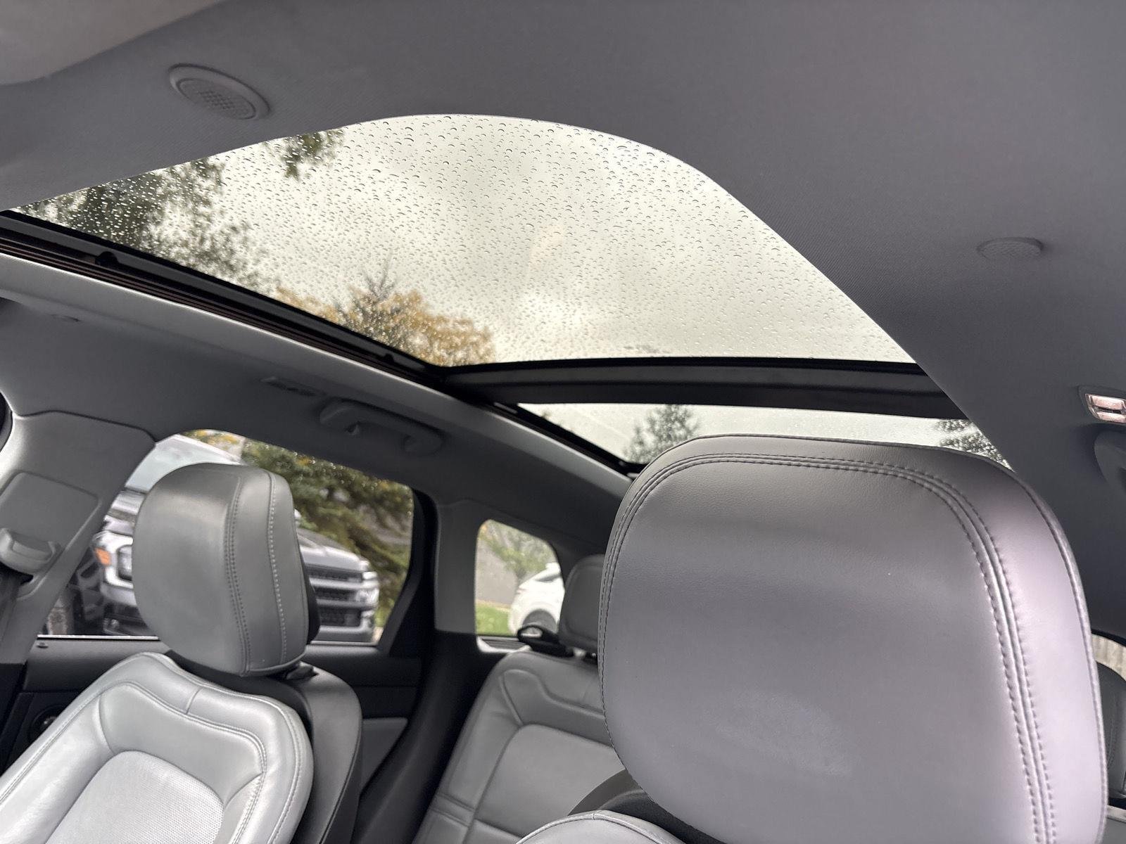 Used 2020 Infinite Black Lincoln Reserve image 8