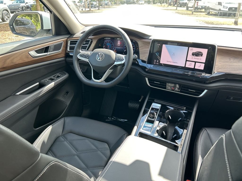 New 2026 White/off-white Volkswagen SE w/Technology image 9