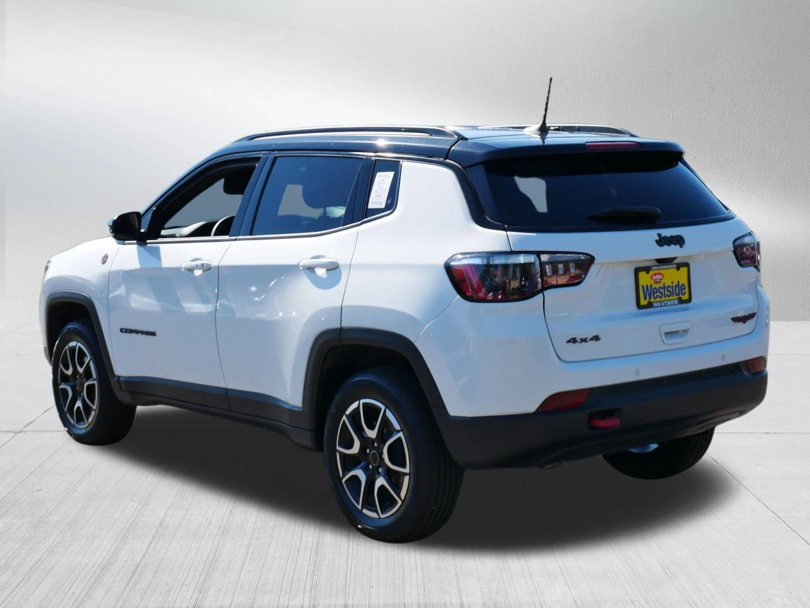 Used 2025 Bright White Clearcoat Jeep Trailhawk image 5