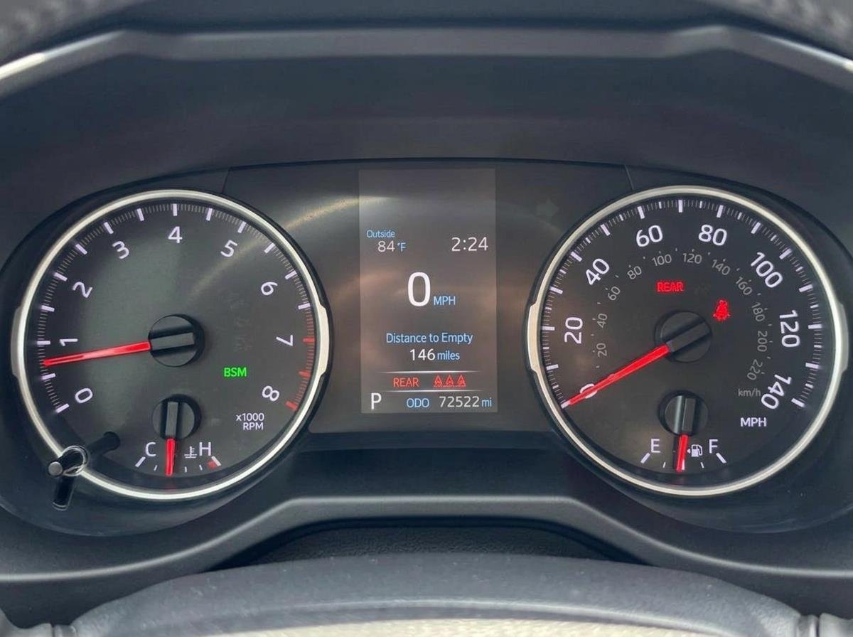 Used 2020 Super White Toyota XLE image 20