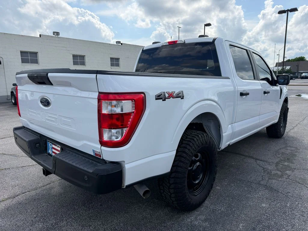 Used 2022 White Ford XL image 6
