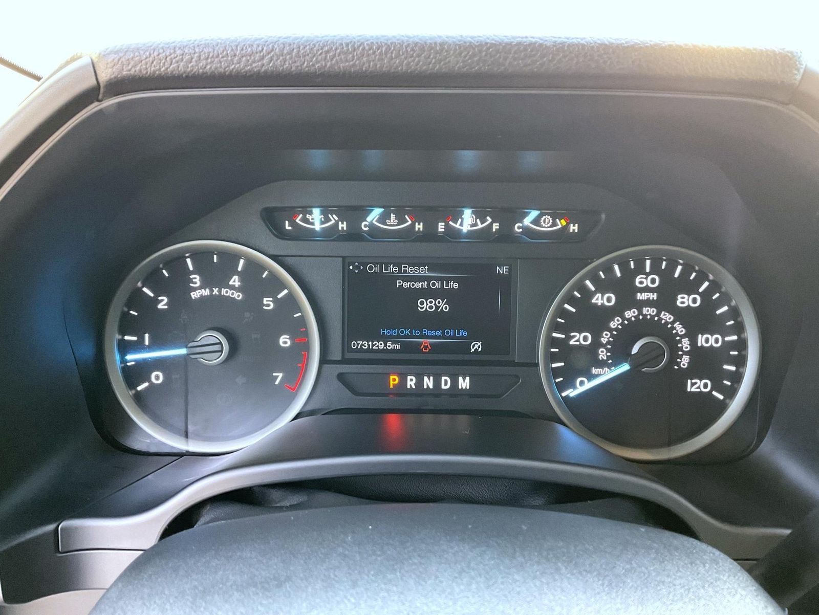 Used 2018 Gray Ford XLT image 12