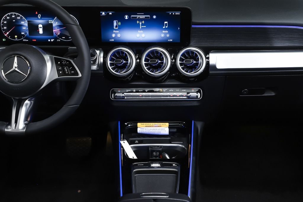 New 2026 Mountain Grey Metallic Mercedes-Benz GLB 250 image 15