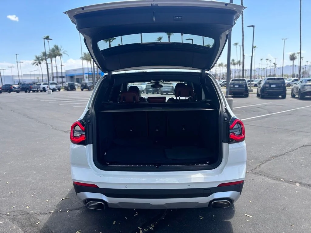 Used 2023 White BMW sDrive30i image 18