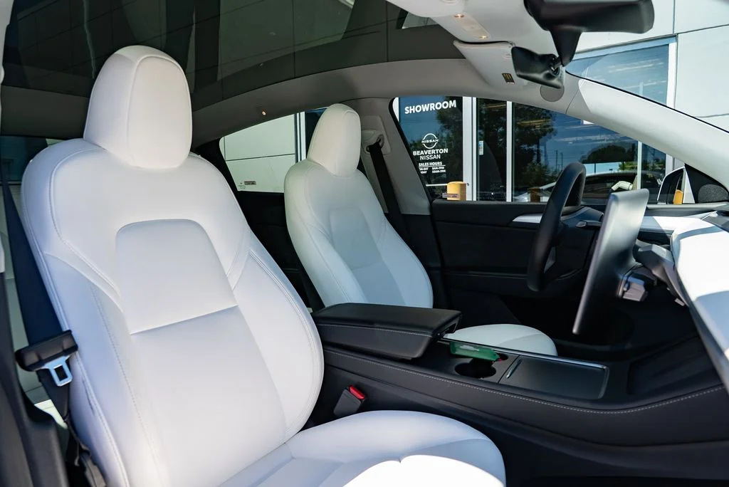 Used 2023 White Tesla Long Range image 22