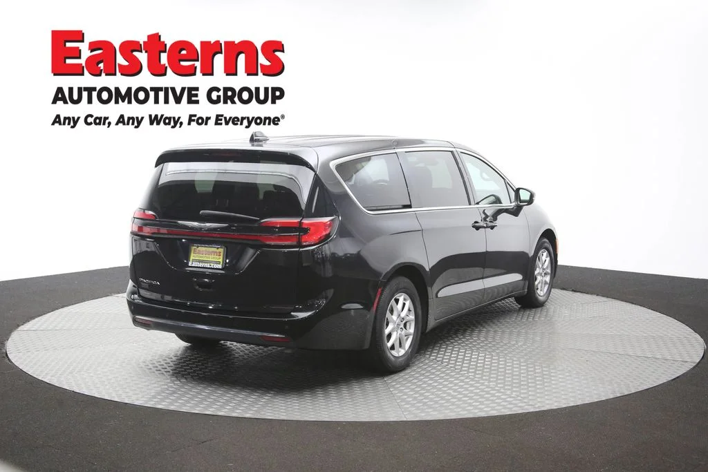 Used 2023 Black Chrysler Touring L image 42