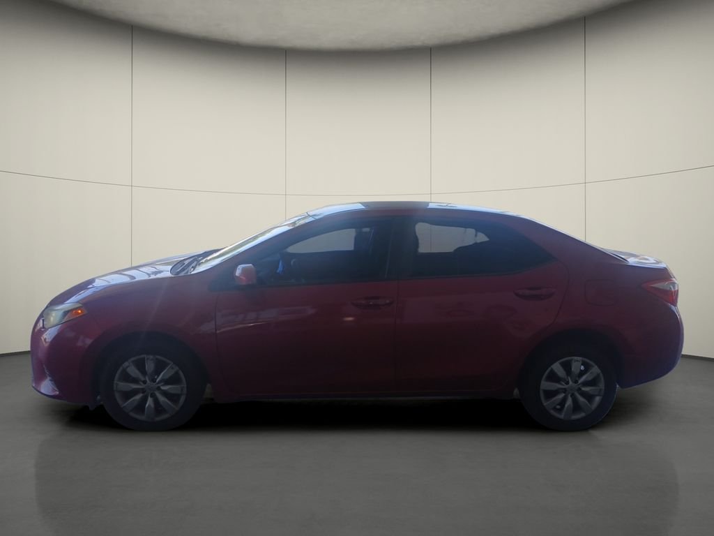 Used 2016 Red Toyota LE image 4