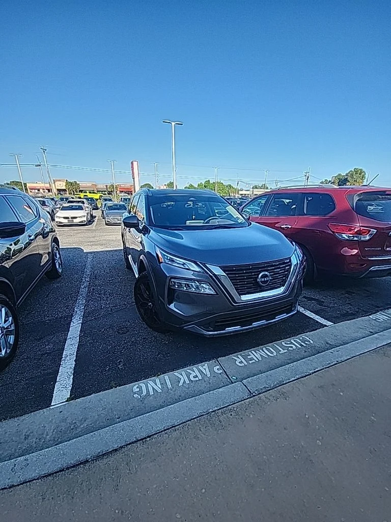 Used 2023 Gray Nissan SL image 2