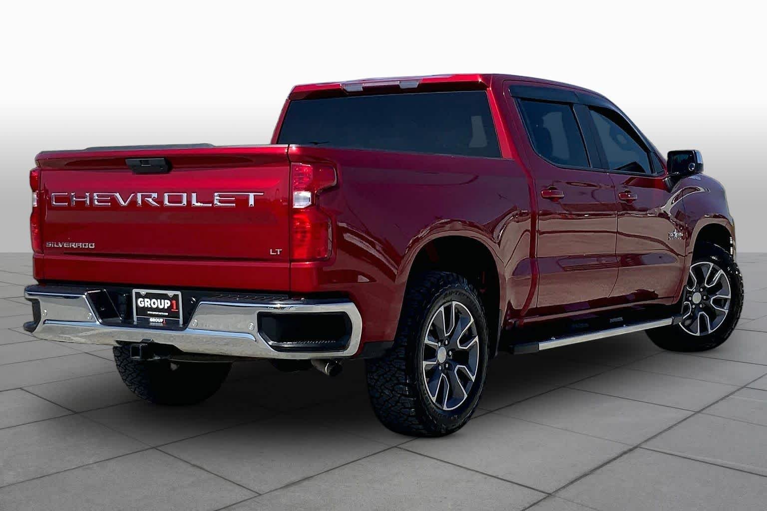 Used 2022 Cherry Red Tintcoat Chevrolet LT image 13