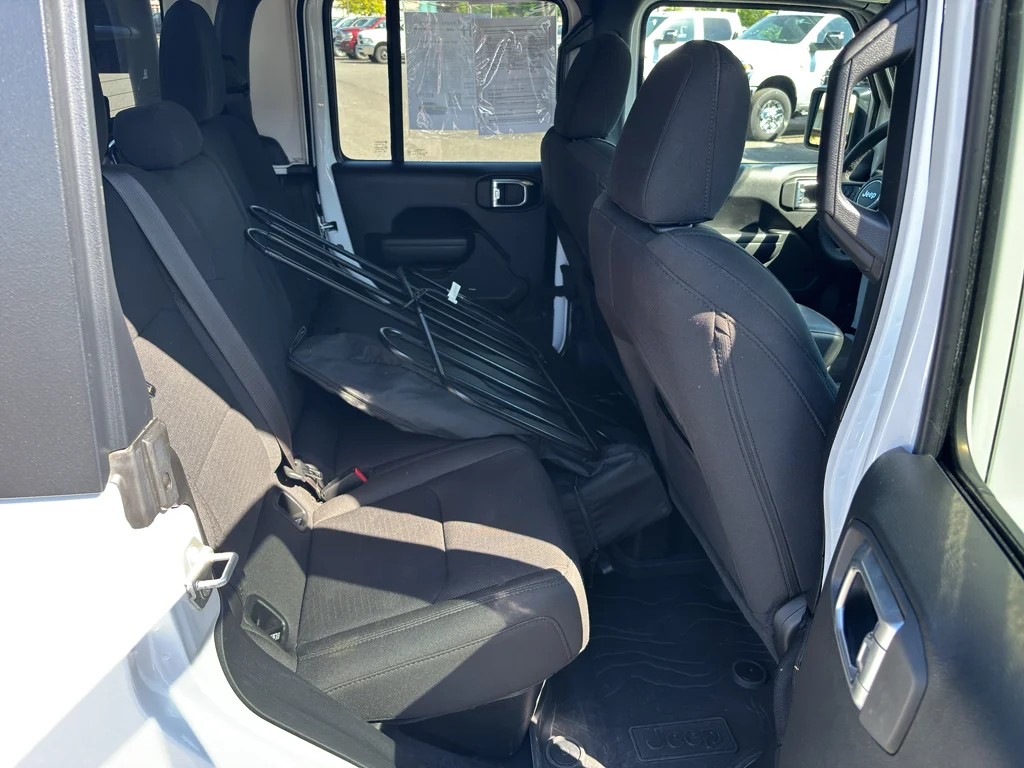 Used 2023 Bright White Clearcoat Jeep Sport S image 18