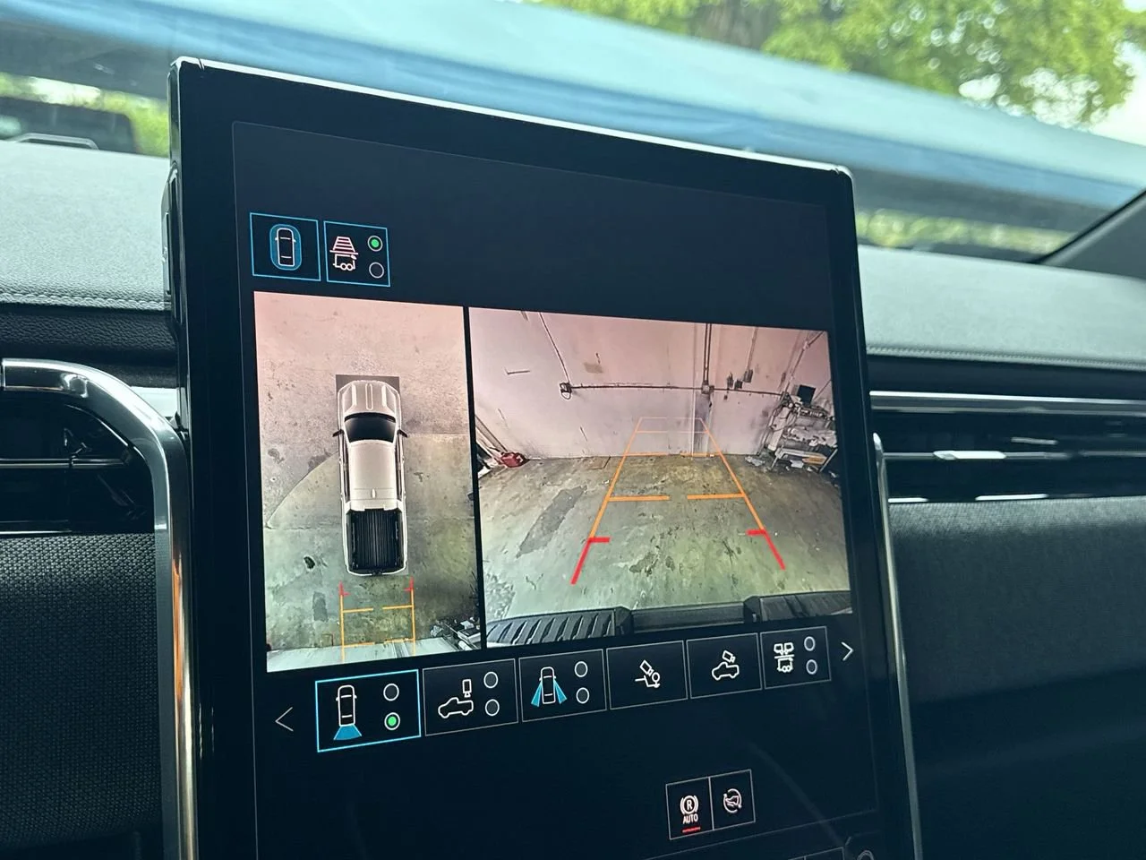 2026 GMC Sierra EV Elevation - Photo 19