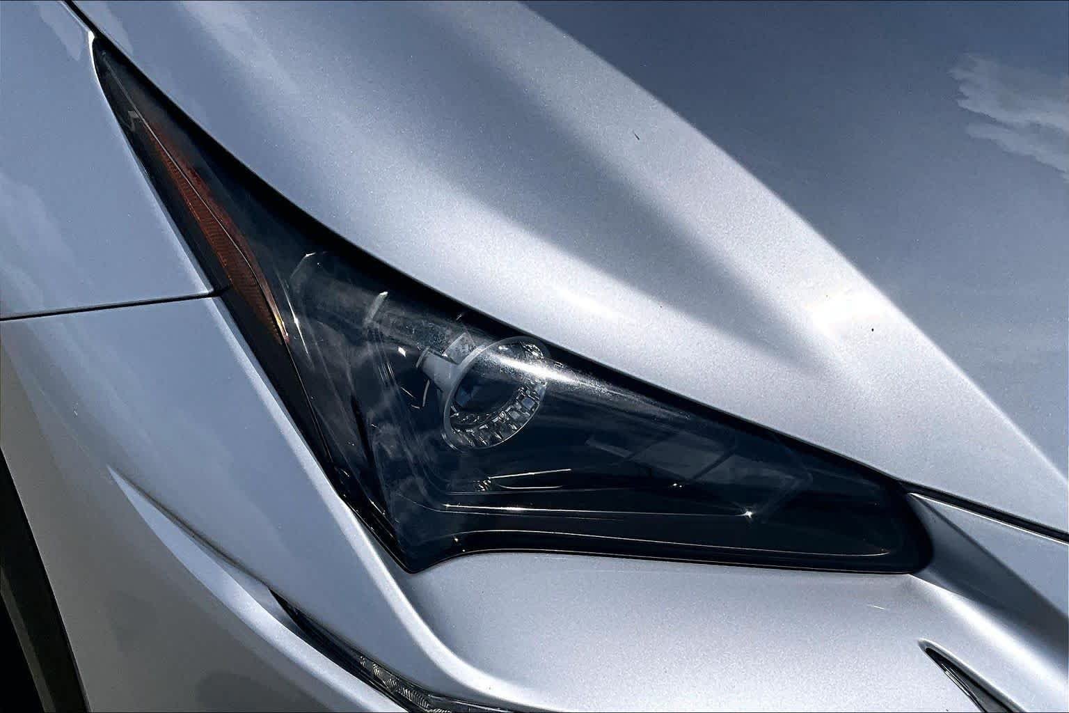 Used 2018 Silver Lining Metallic Lexus  image 26