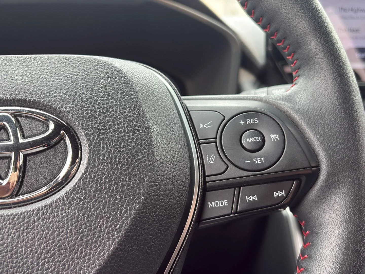 Used 2024 Wind Chill Pearl w/Midnight Black Metallic Roof Toyota XSE image 24