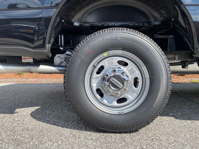 New 2026 Agate Black Metallic Ford F-250® XL image 11