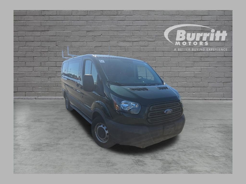 Used 2015 Green Ford Base image 1