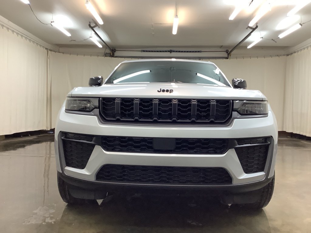2026 Jeep Grand Cherokee Laredo - Photo 10