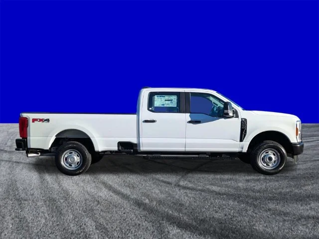 New 2027 White Ford XL image 3