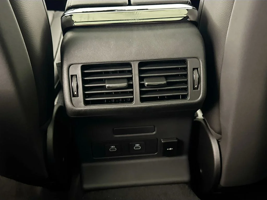 New 2026 Santorini Black Land Rover S image 26