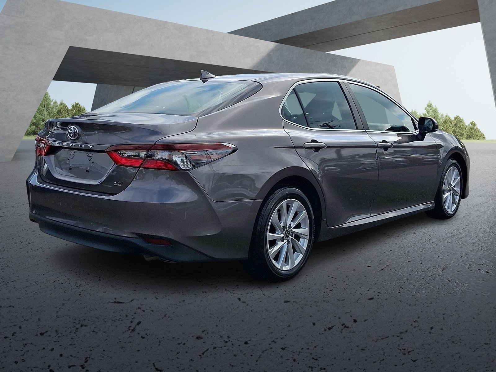 Used 2023 Gray Toyota LE image 5