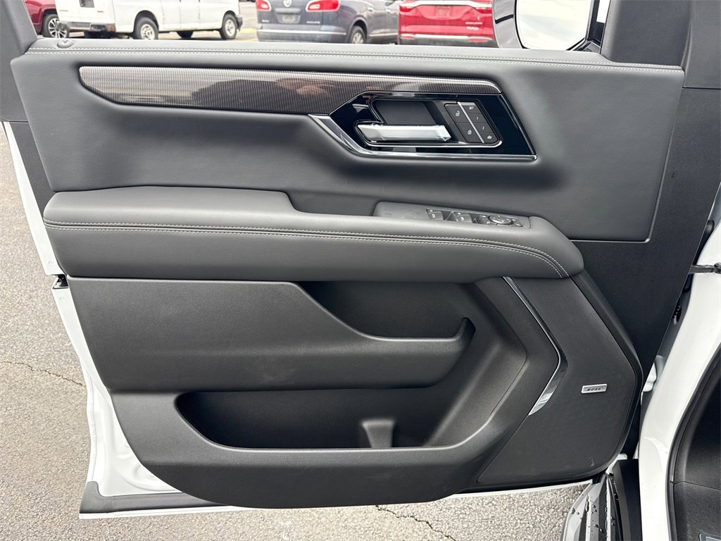 2026 GMC YUKON XL - Image 13