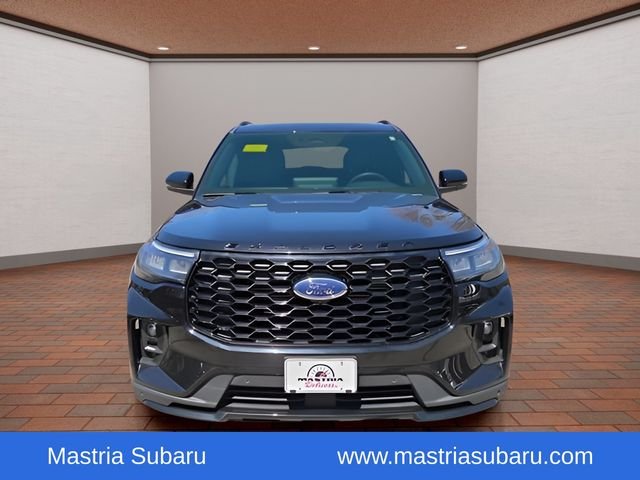 Used 2025 Black Metallic Ford ST-Line image 33
