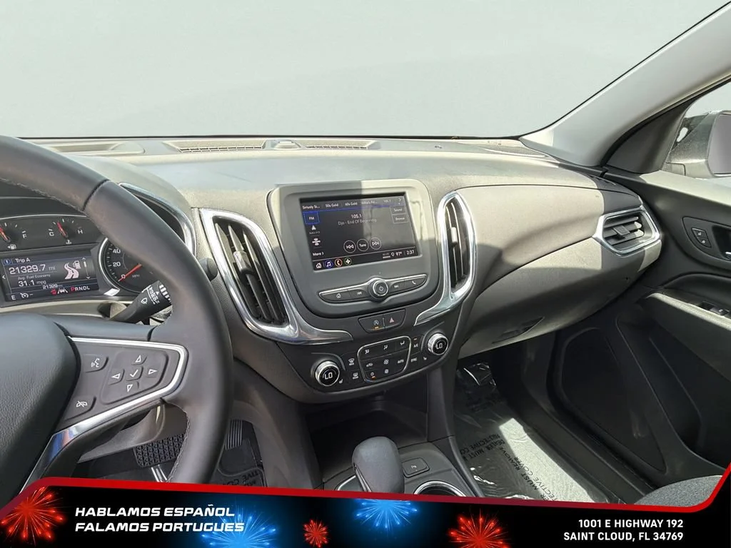 Used 2024 Summit White Chevrolet LT image 17