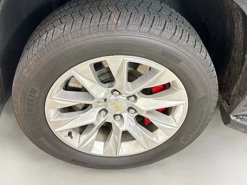 Used 2023 Gray Chevrolet Premier image 35
