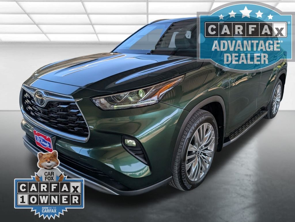 Used 2025 Green Toyota Platinum image 29