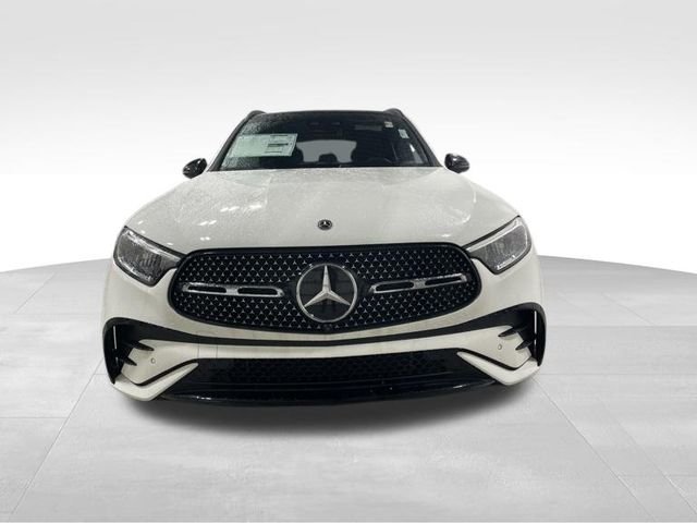 New 2026  Mercedes-Benz GLC 300 image 2
